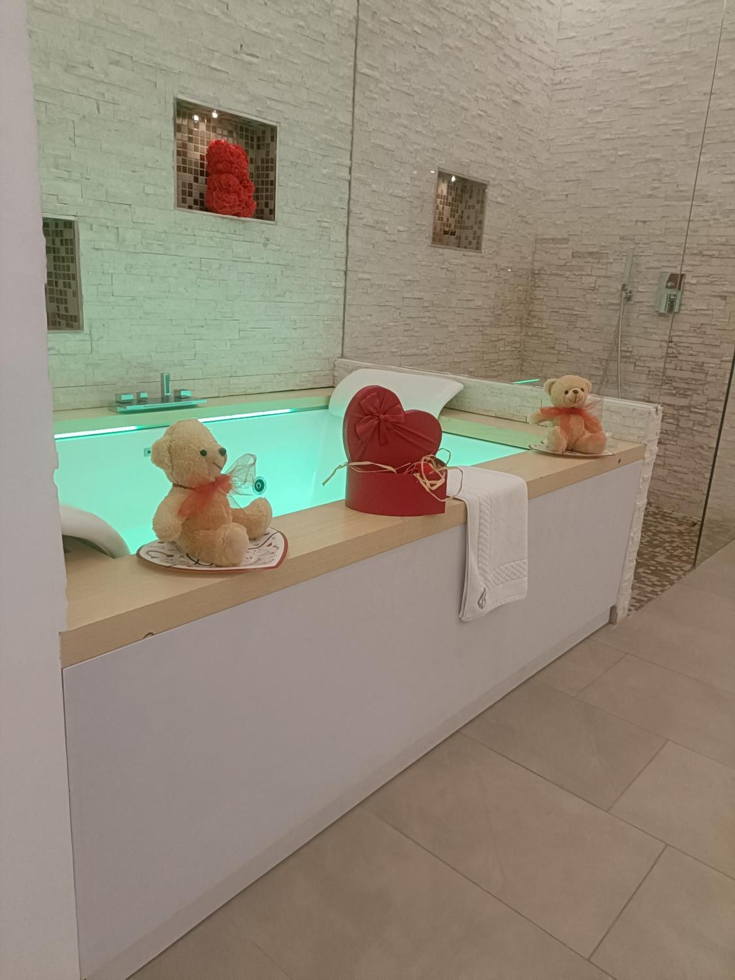 Romantic Suite Monopoli Exterior photo
