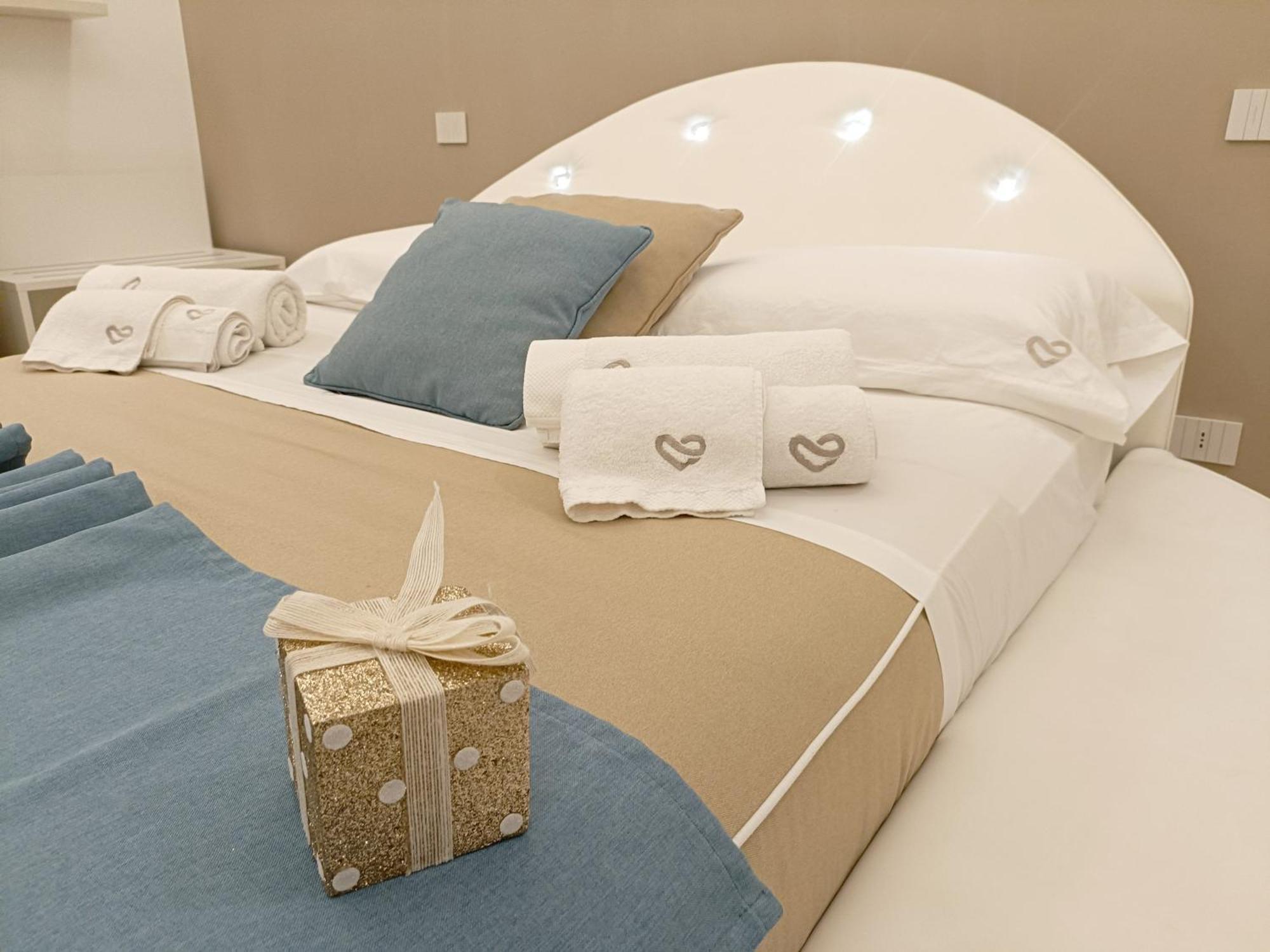 Romantic Suite Monopoli Exterior photo